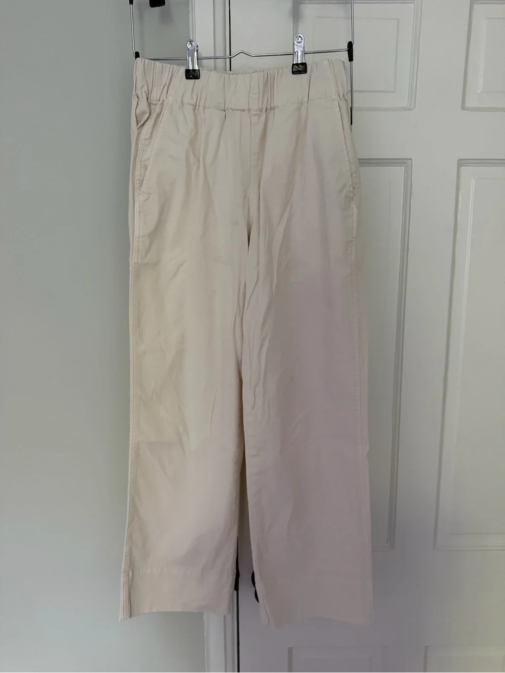 J Crew Women’s Relaxed Fit Cream Pants